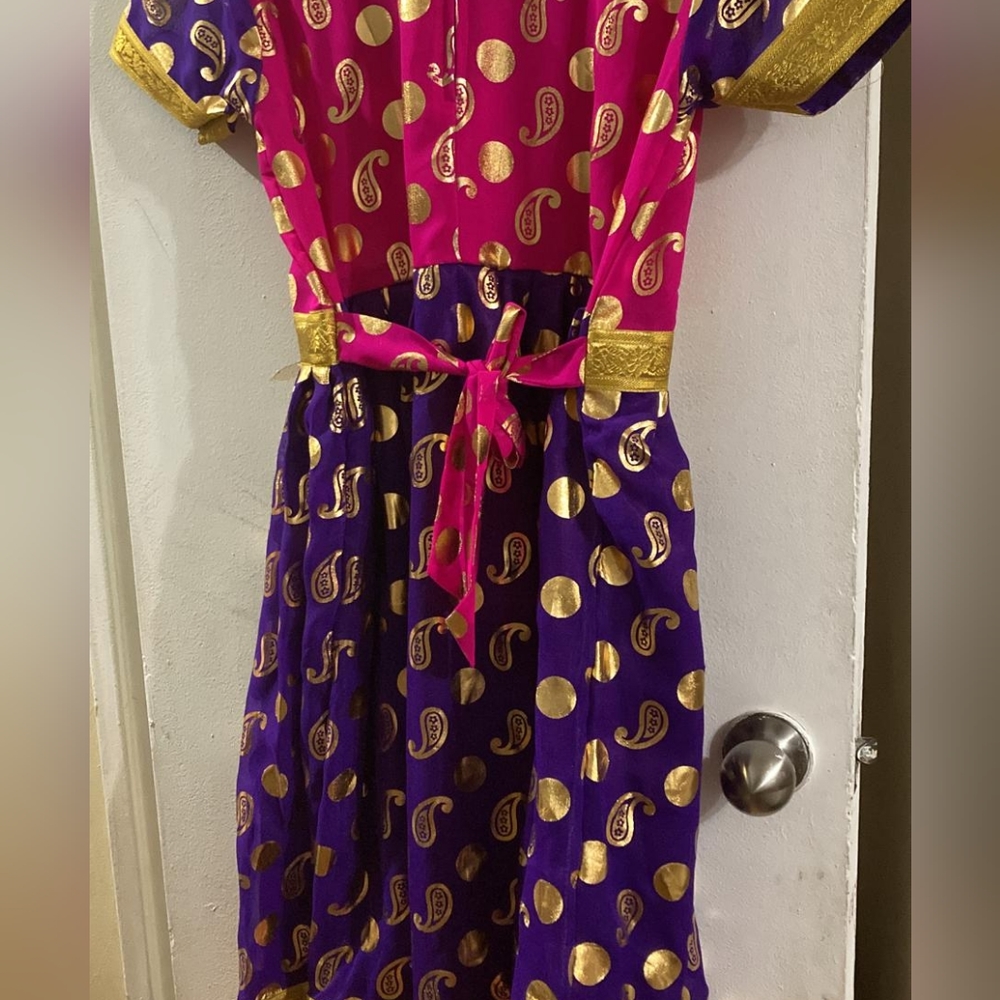 UAE girls dress
